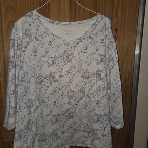 Catherines Floral V-Neck Long Sleeve Top - Cream and Gray
